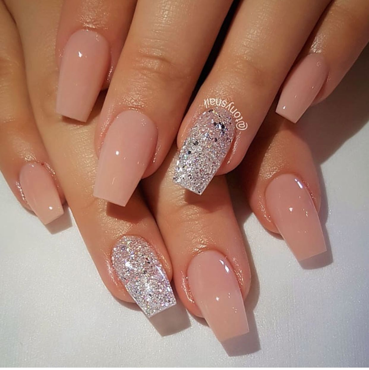 Pink And White Glitter Nails
 Nail art pink and silver glitter nails in 2019