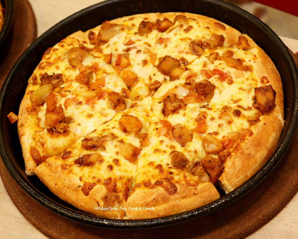 Pizza Hut Hawaiian Chicken
 Pizza Hut Buffet is back for a limited time only