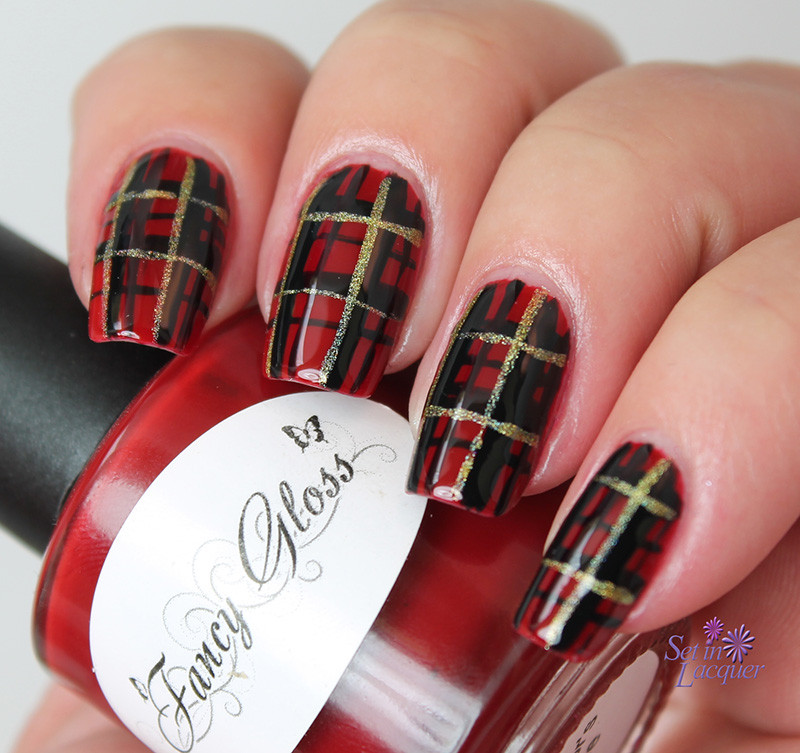 Plaid Nail Art
 Holiday or any day plaid nail art Set in Lacquer