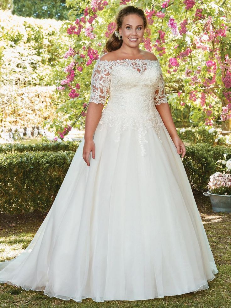 Plus Size Designer Wedding Gowns
 117 best Plus Size Wedding Dresses images on Pinterest