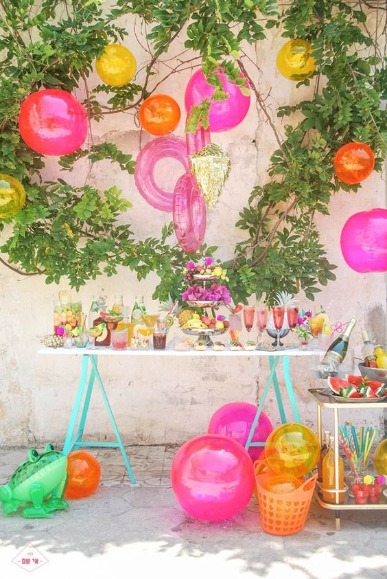 Pool Party Decoration Ideas
 24 Decorations That Will Make Any Pool Party Awesome