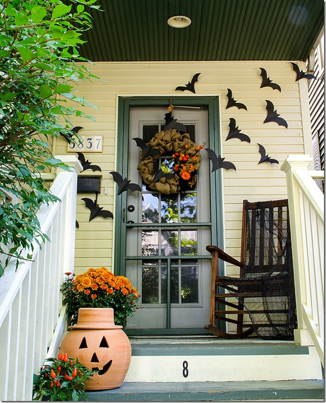 Porch Halloween Decorations
 plete List of Halloween Decorations Ideas In Your Home