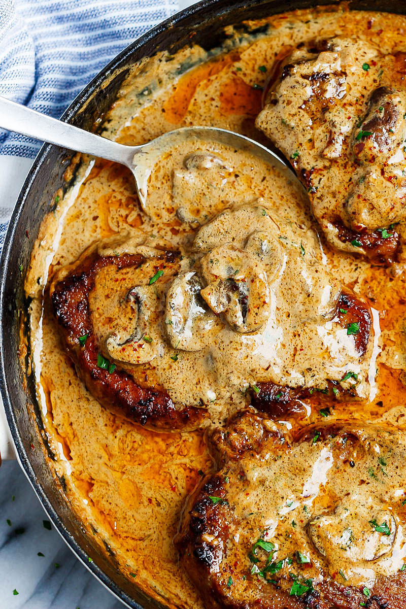 Pork Chops And Mushroom Recipes
 Garlic Pork Chops in Creamy Mushroom Sauce Recipe – Hot to