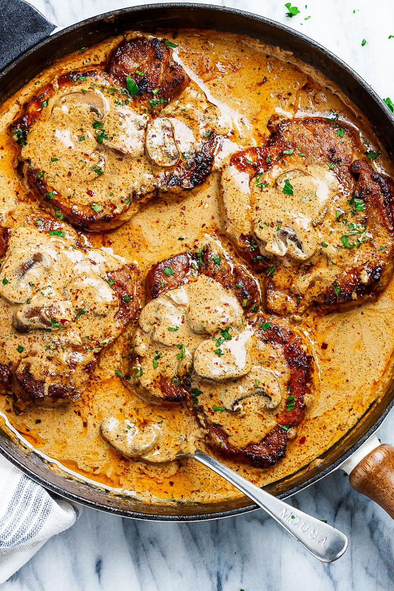 Pork Chops And Mushroom Recipes
 Garlic Pork Chops in Creamy Mushroom Sauce Recipe – Hot to