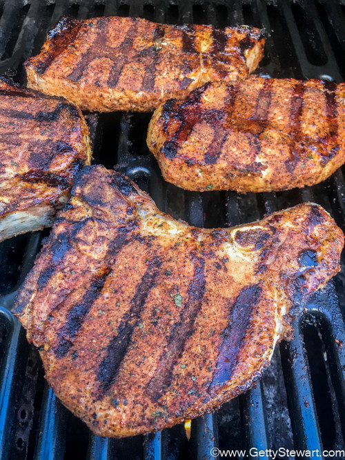 Pork Rubs For Grilling
 Grilled Pork Chops with Dry Spice Rub GettyStewart