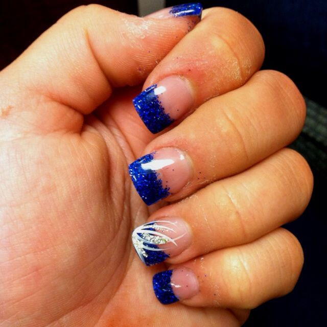 Pretty Blue Nails
 Pretty blue nails