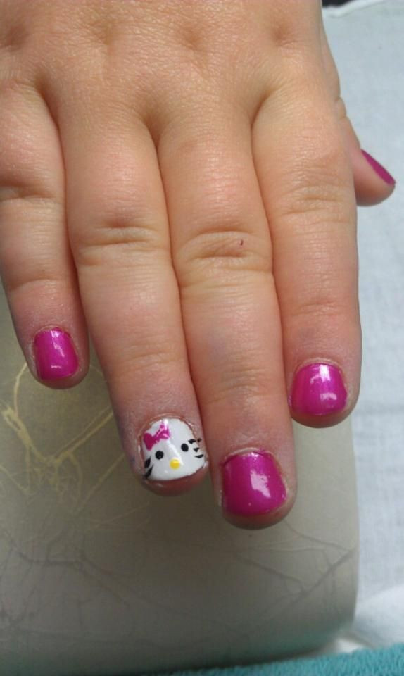 Pretty Nails For Kids
 Sweet pink hello kitty nails on the cutest little girl