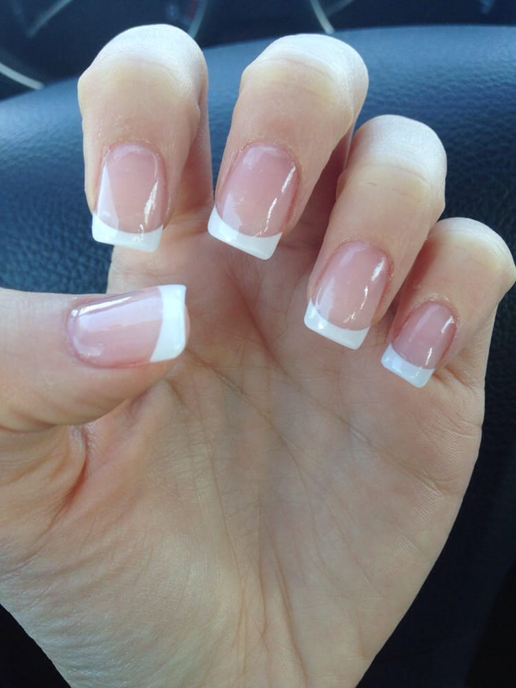 Pretty Natural Nails
 Full set by Brian this looks so natural and pretty Love