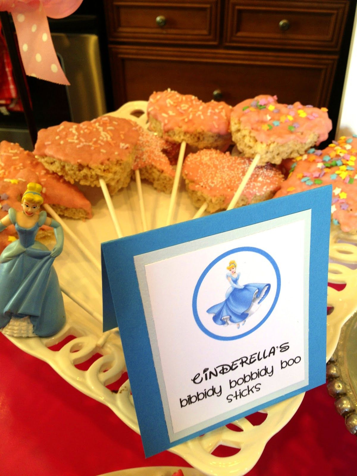 Princess Birthday Party Food Ideas
 cinderella wands LOTS of cute food ideas on this page