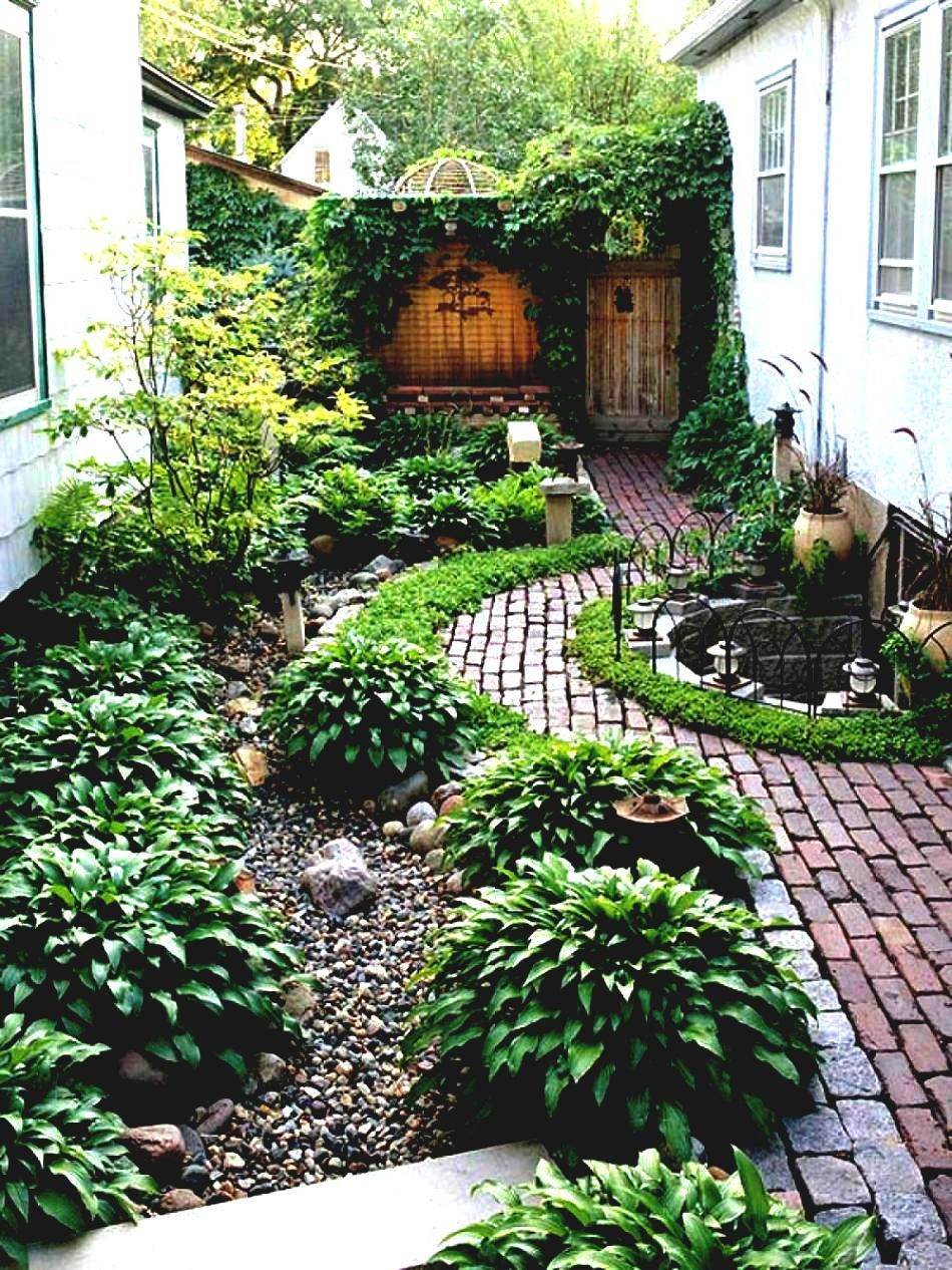Privacy Landscaping Around Patio
 Simple Landscaping Ideas Around House Garden And Patio
