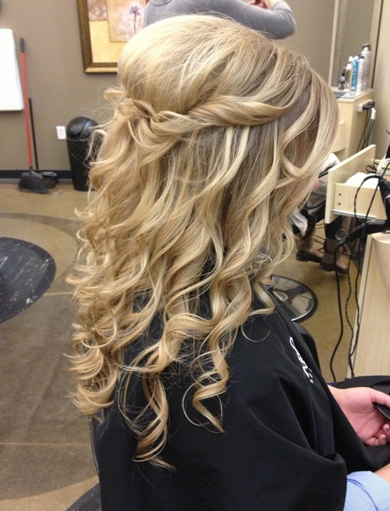 Prom Hairstyles Curly Hair
 16 Beautiful Prom Hairstyles for Long Hair 2015 Pretty
