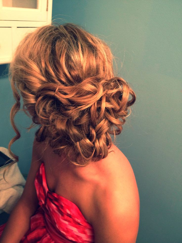 Prom Hairstyles Curly Hair
 Curly Hairstyles For Prom Party Fave HairStyles
