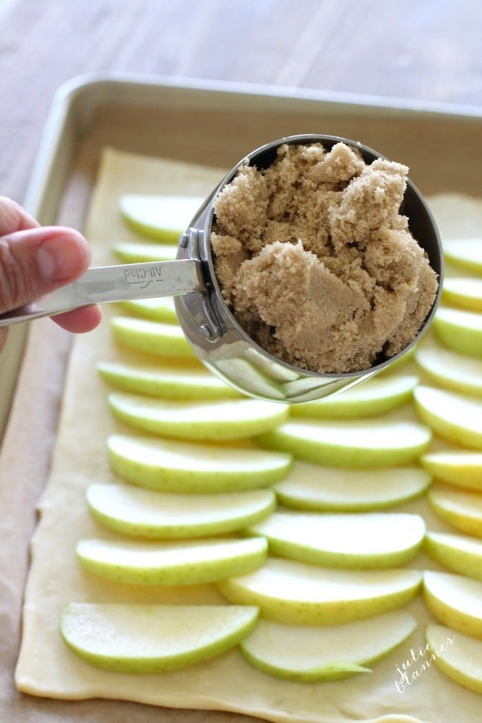 Quick Fall Desserts
 5 Minute Skinny Apple Tart Recipe