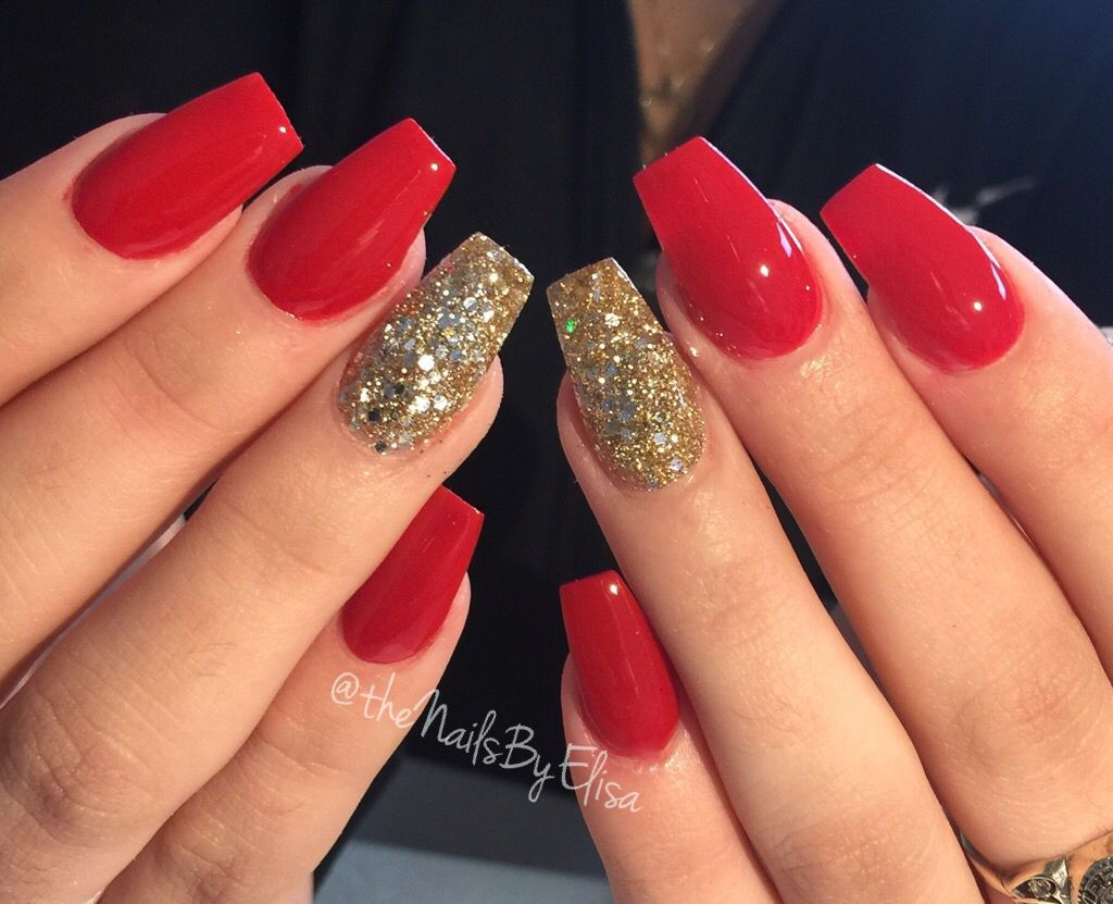Red And Gold Glitter Nails
 Red and gold acrylic nails untouched nofillter
