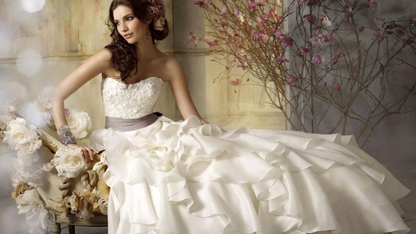 Renting Wedding Dresses
 Wedding Trends Renting Your Wedding Dress