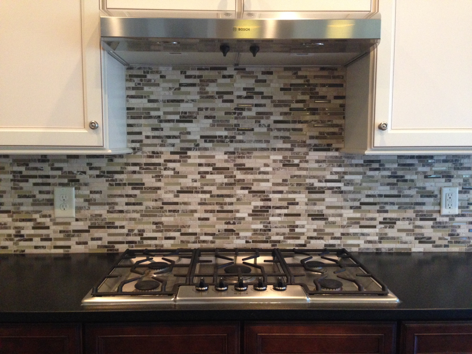 Replacing Kitchen Backsplash
 removal Can you replace upper kitchen cabinets without