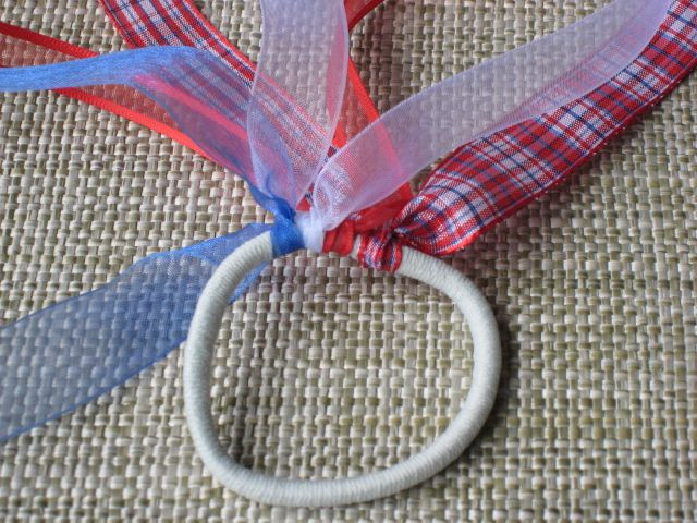 Ribbon Hair Ties DIY
 DIY ribbon hair bands Just tie ribbons onto an elastic
