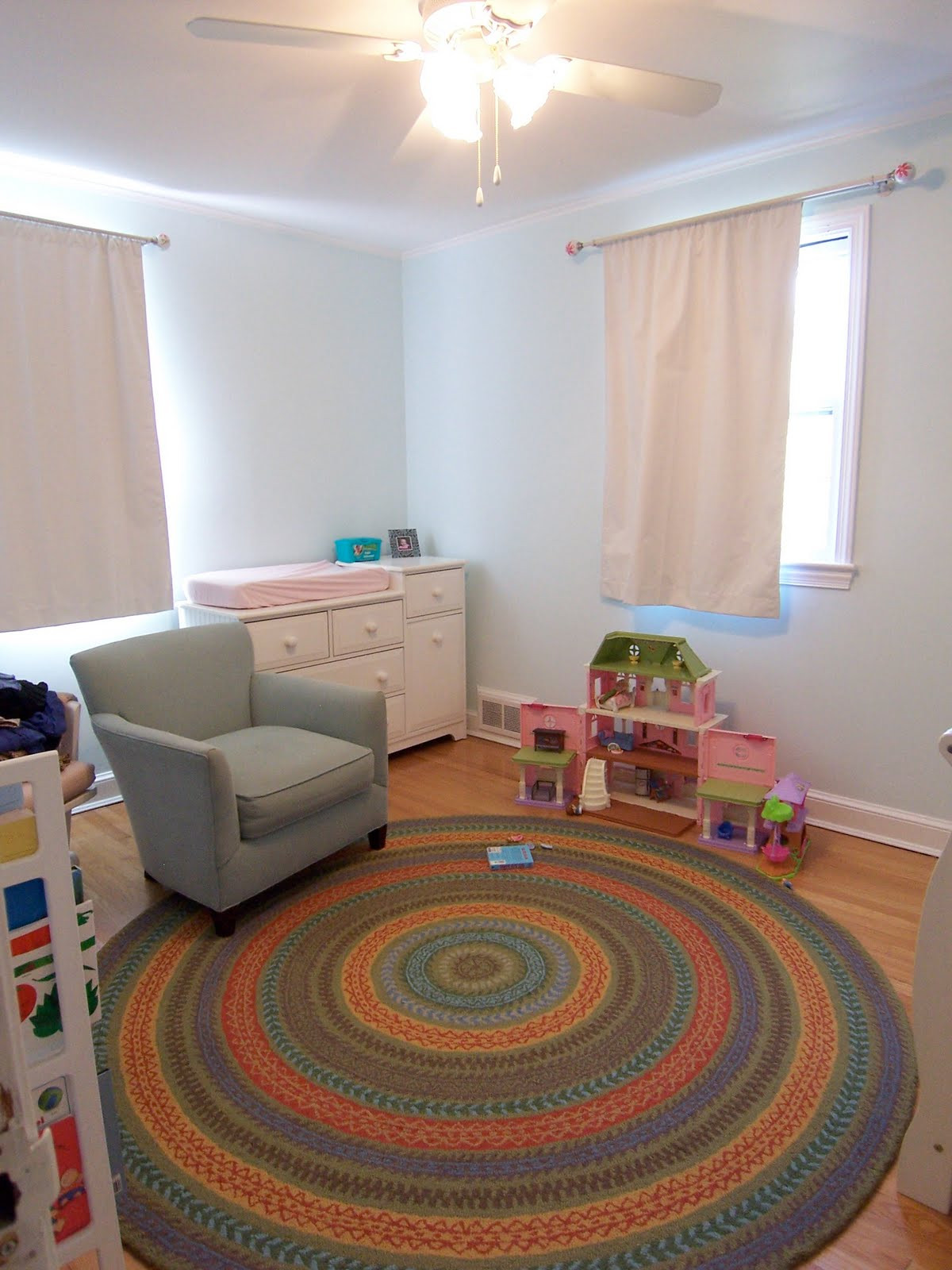 Round Rug In Living Room
 When should you use a round rug Rules and a success