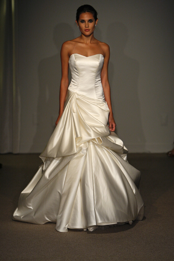 Saks Fifth Avenue Wedding Gowns
 Saks Bridal Trunk Shows WeddingWire The Blog