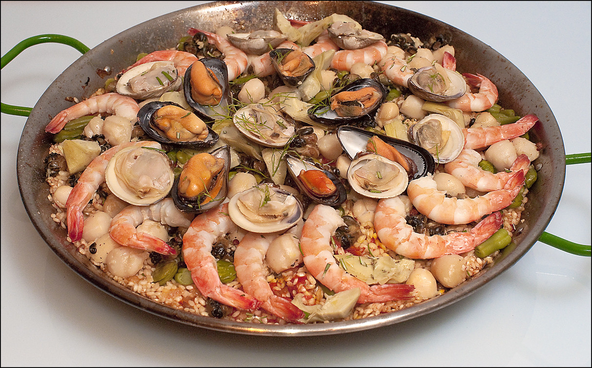 Seafood Menu Ideas For Dinner Party
 Dinner party recipes ideas Paella with seafood & snails