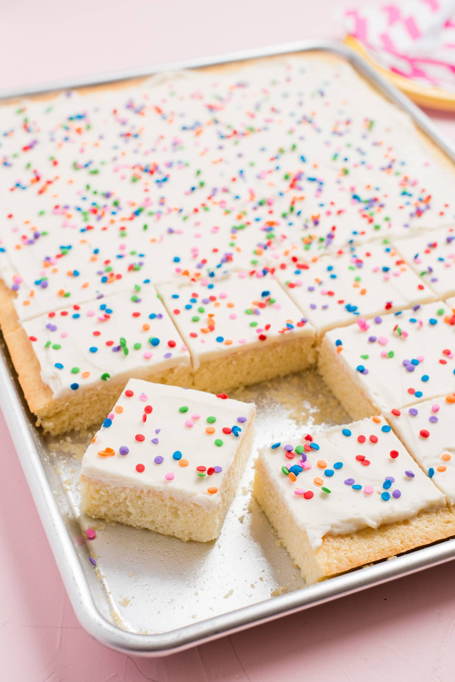 Sheet Pan Cake
 Recipe e Bowl Vanilla Sheet Cake with Sprinkles