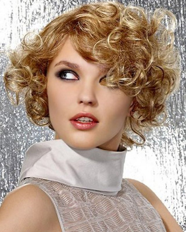Short Haircuts For Women Curly
 16 Short Curly Haircuts