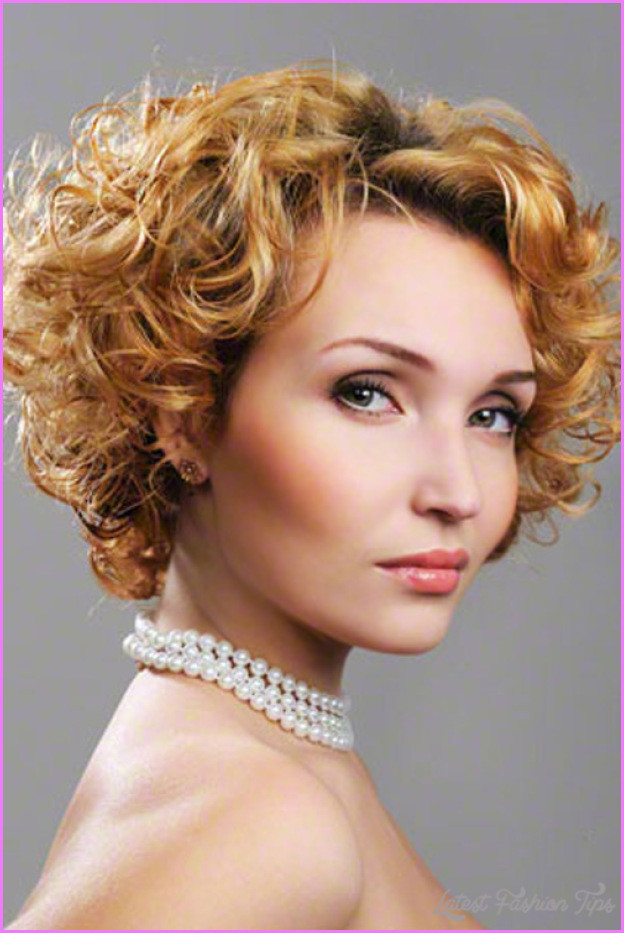 Short Haircuts For Women Curly
 Short hair cuts for women curly LatestFashionTips