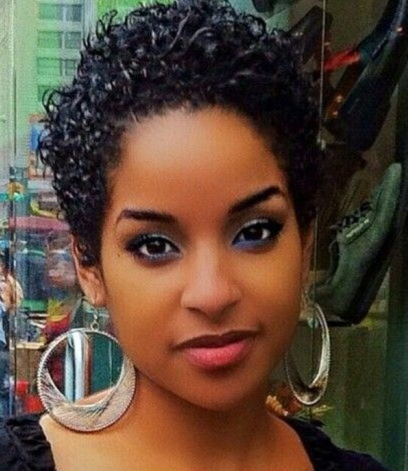 Short Natural Hairstyles For Round Faces
 Short Natural Hairstyles To Look CRAZY Y COOL The