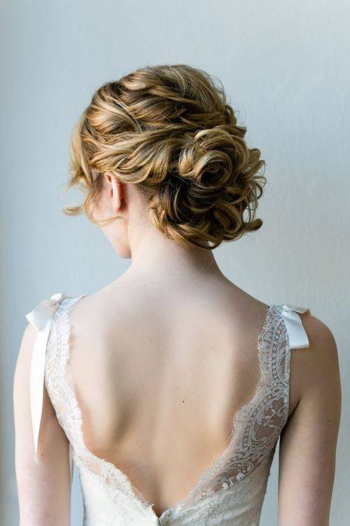 Shoulder Length Hairstyle For Wedding
 15 Sweet And Cute Wedding Hairstyles For Medium Hair