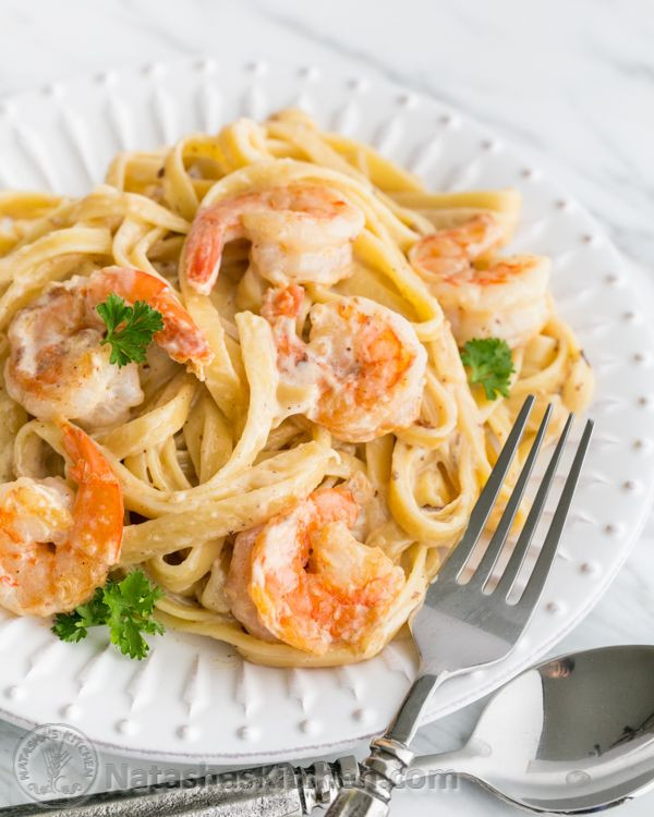 Shrimp And Penne Pasta Alfredo
 This shrimp alfredo totally satisfies the craving for