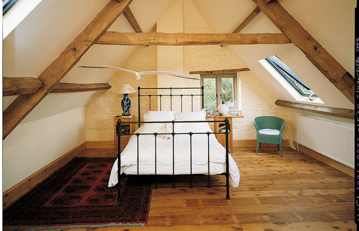 Small Attic Bedroom Sloping Ceilings
 Dormer Balcony – plandsg