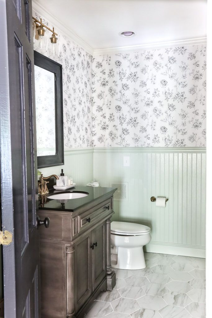 Small Bathroom Floor Tile
 15 Stunning Tile Ideas for Small Bathrooms