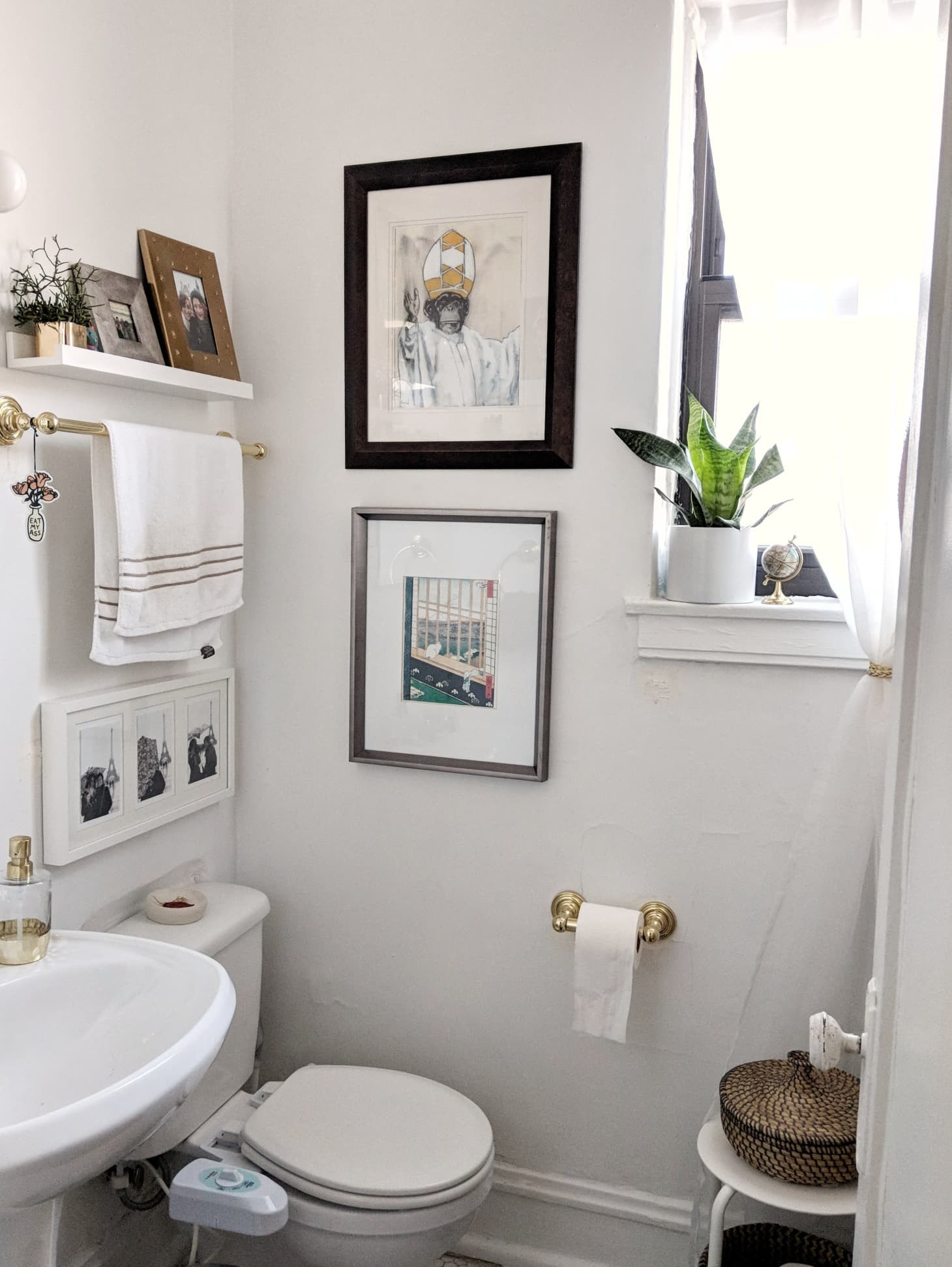 Small Bathroom Shelf
 25 Small Bathroom Storage & Design Ideas Storage