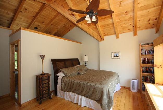 Small Bedroom Layout Ideas
 20 Attic Bedroom Designs Efficiently Utilizing Under Roof