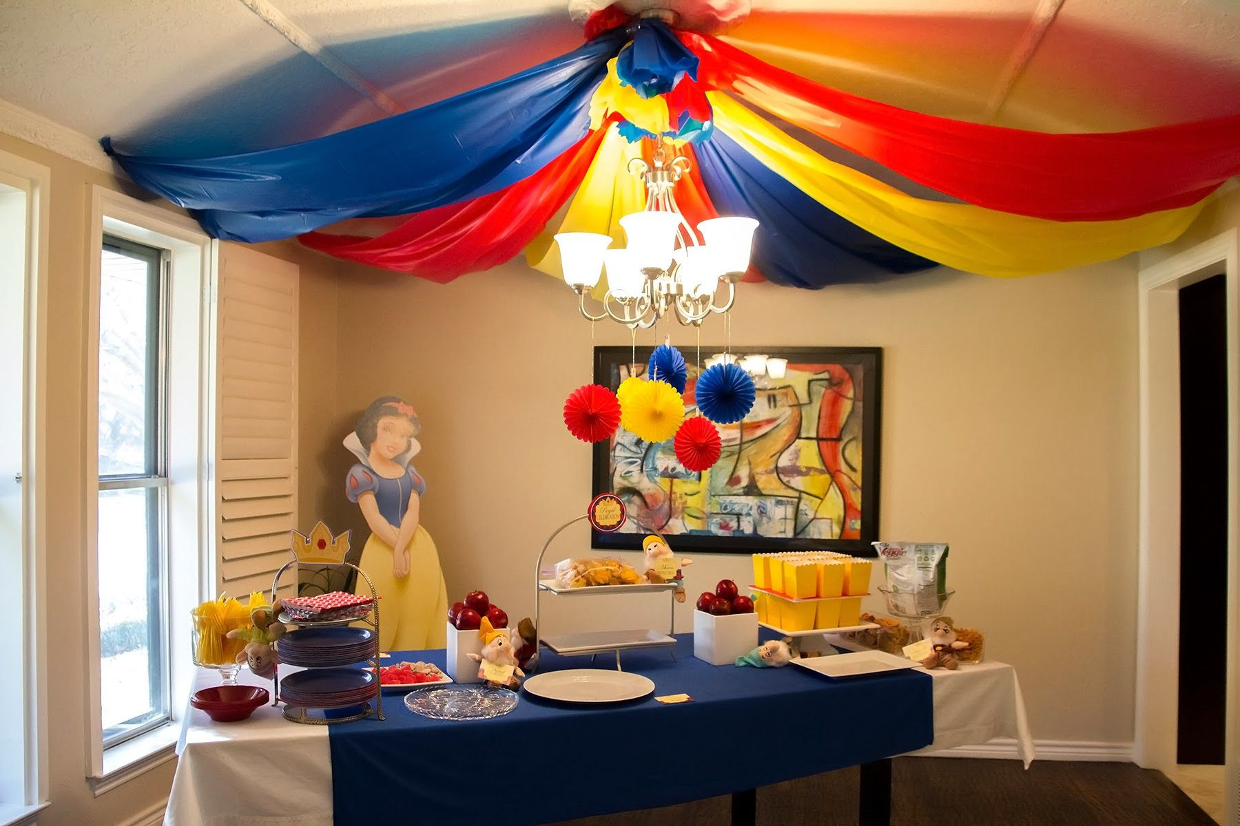 Snow White Birthday Party Decorations
 Snow White themed first birthday party