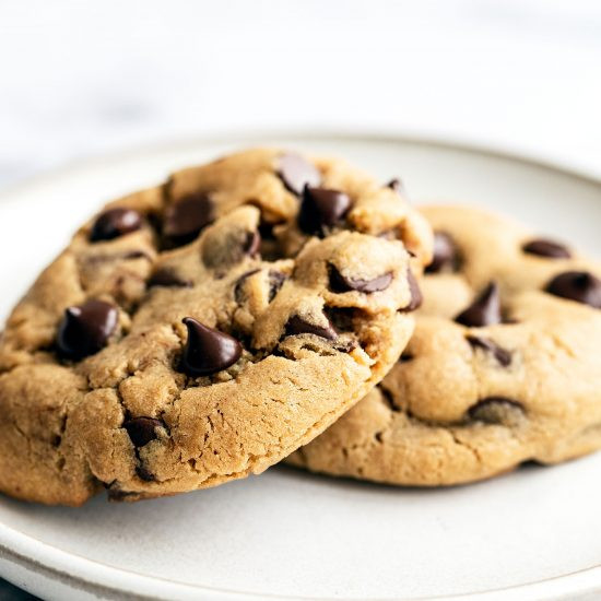 Soft Peanut Butter Chocolate Chip Cookies
 Peanut Butter Chocolate Chip Cookies Handle the Heat