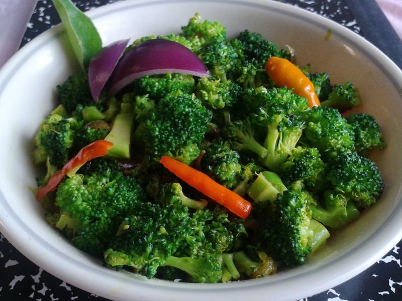 Stir Fried Broccoli
 Stir Fried Broccoli Recipe RecipeYum