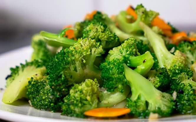 Stir Fried Broccoli
 Stir Fried Broccoli with Garlic 蒜蓉西兰花 Chinese Food Recipes