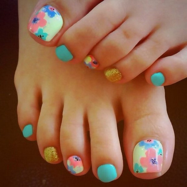 Summer Toe Nail Colors
 50 Pretty Toe Nail Art Ideas For Creative Juice