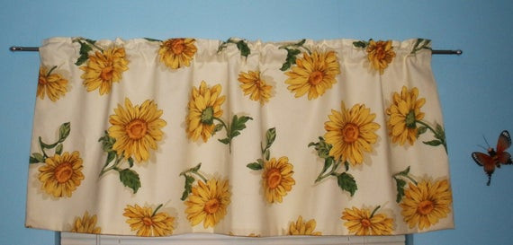 Sunflower Kitchen Curtains
 Kitchen Curtain Valance Sunflower Vintage by SeamsOriginal