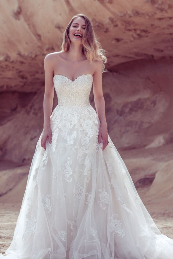 Sweetheart Wedding Gowns
 Wedding dress lingo explained – a guide to necklines and