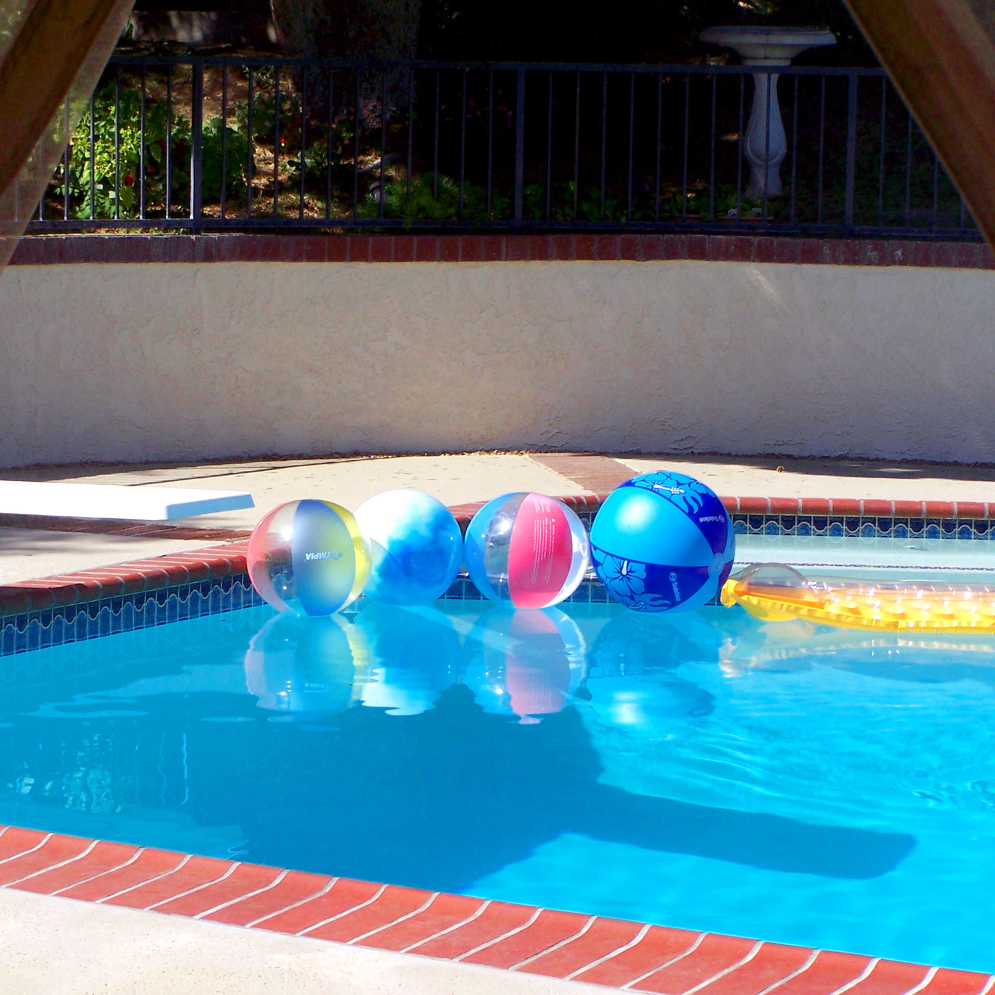Swimming Pool Party Ideas
 Reader Question Pool party decorating ideas Dollar