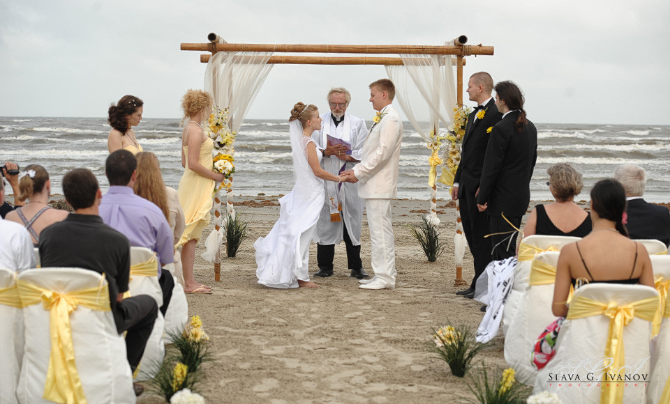 Texas Beach Weddings
 Romantic Beach Wedding graphy in Galveston Texas