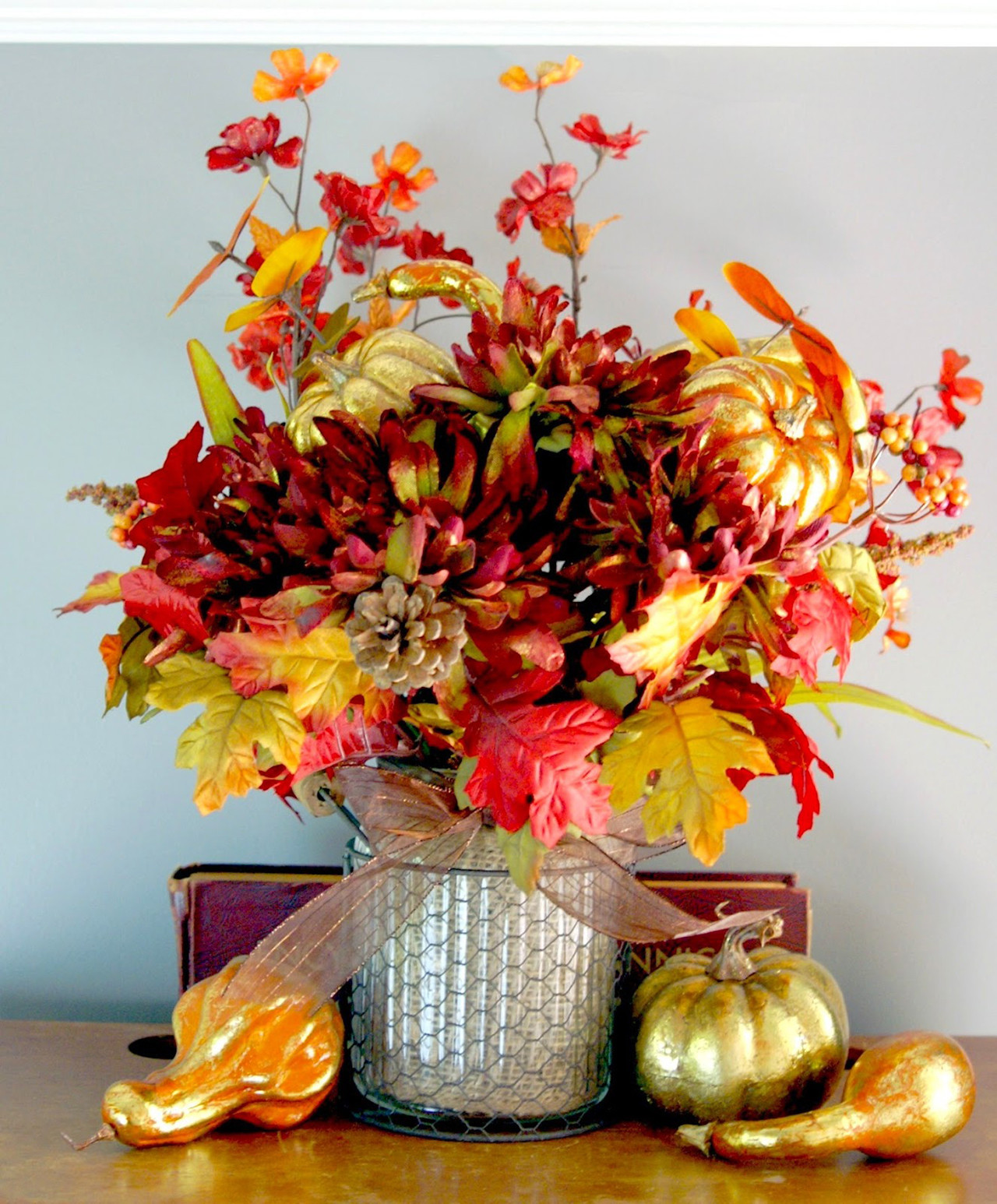 Thanksgiving Flower Centerpiece
 18 Best DIY Thanksgiving Centerpiece Ideas and Decorations