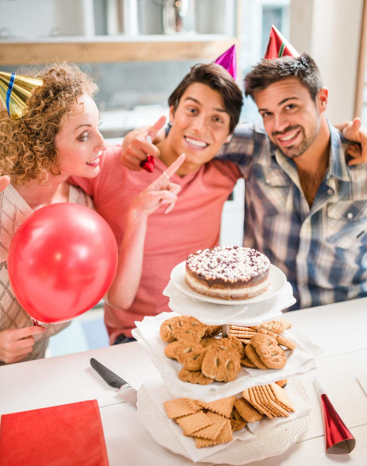Things To Do At A Birthday Party
 Cool Things to Do on Your 18th Birthday and Step Into