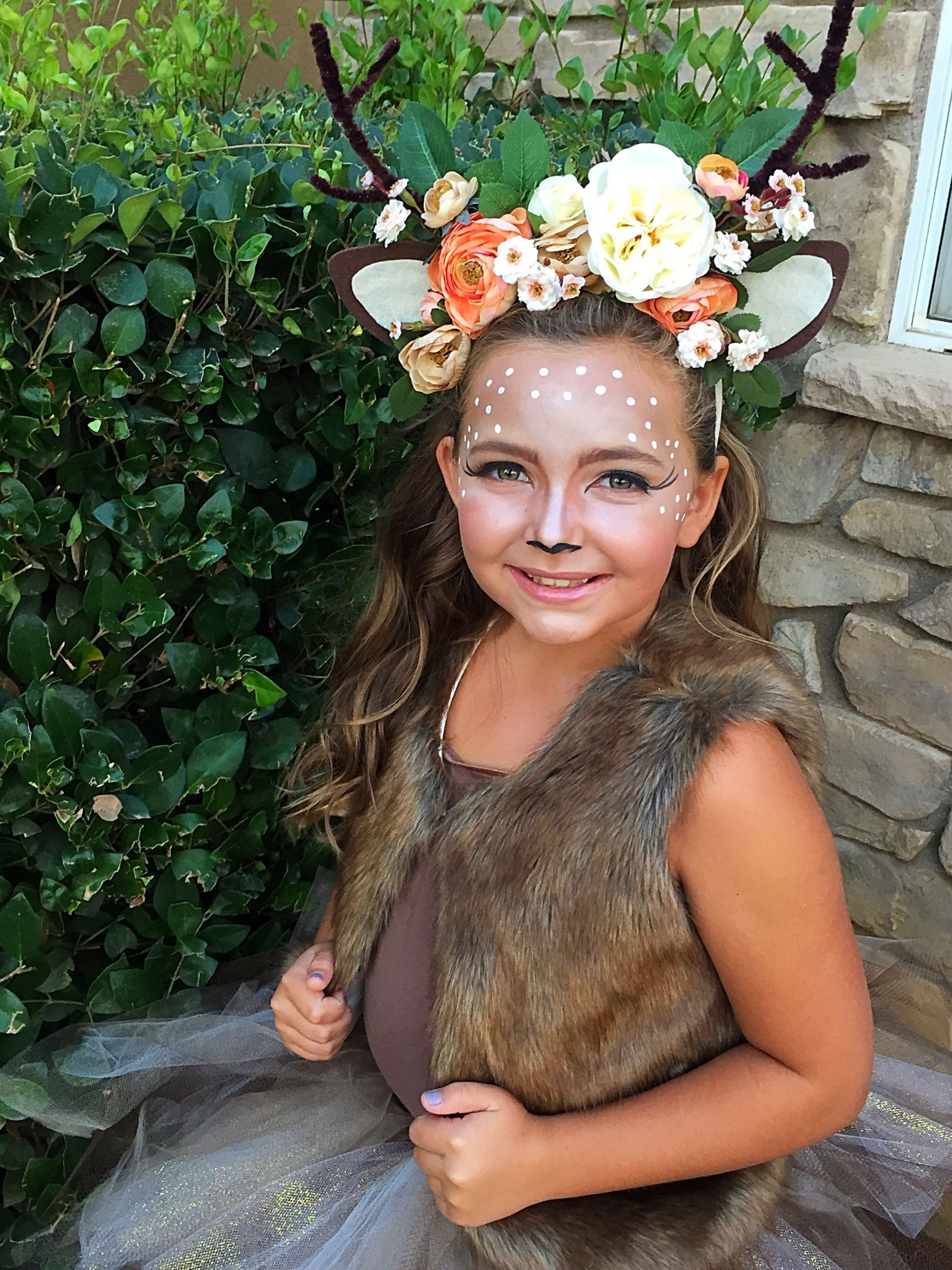 Toddler Deer Costume DIY
 Girls DYI deer costume headband tutu makeup