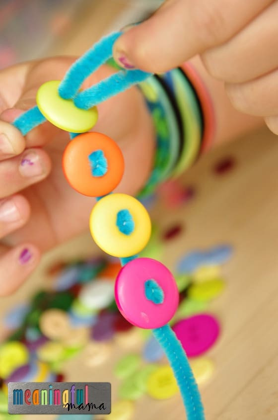 Toddlers Craft Activities
 Pipe Cleaner and Button Bracelets