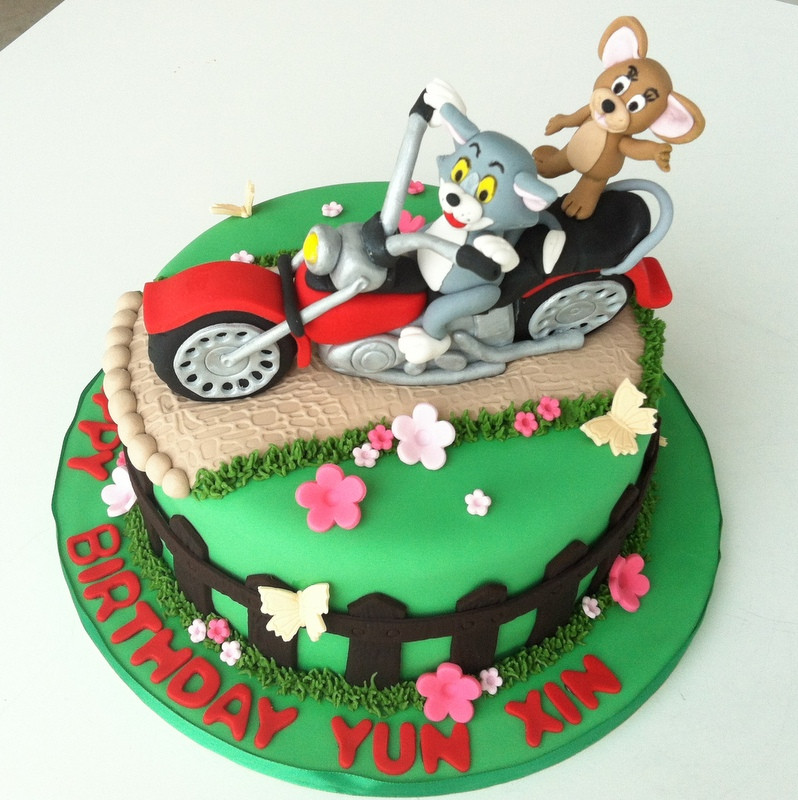 Tom And Jerry Birthday Cake
 TeaRoom by Bel Jee Tom and Jerry on big bike