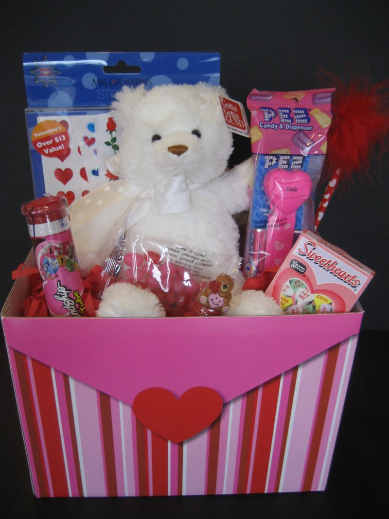 Valentines Day Gift Baskets Kids
 The e In e Dollar Valentine’s Day Gift Baskets for