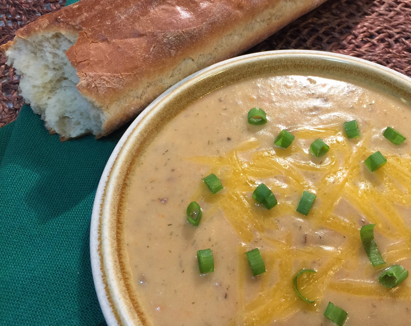 Vegetarian Potato Cheese Soup
 Potato Cheese Soup = A United Family Meal – Ve arian